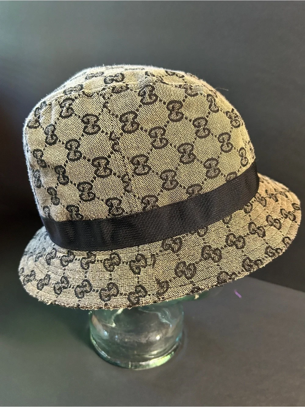 Authentic Gucci Bucket Hat - Men - Size L - Great Condition